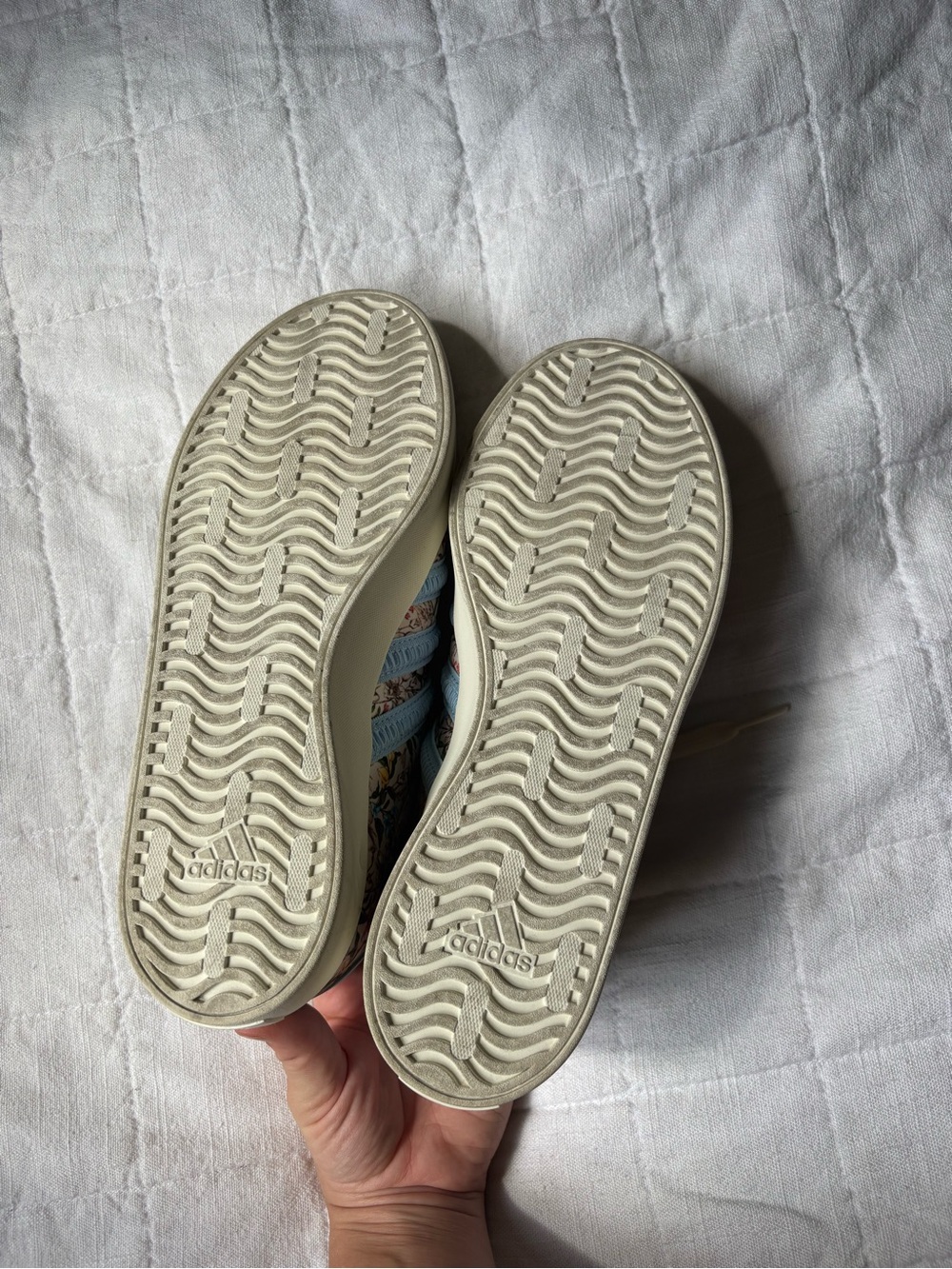 FARM Rio x Adidas VL Court 3.0 Floral Beige & Blue Sneakers Women’s 8 - Picture 6 of 7